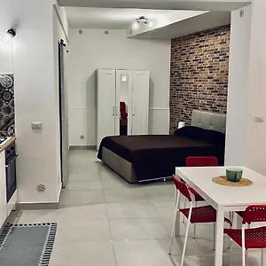 https://casa-domus.taorminaitalyhotels.com