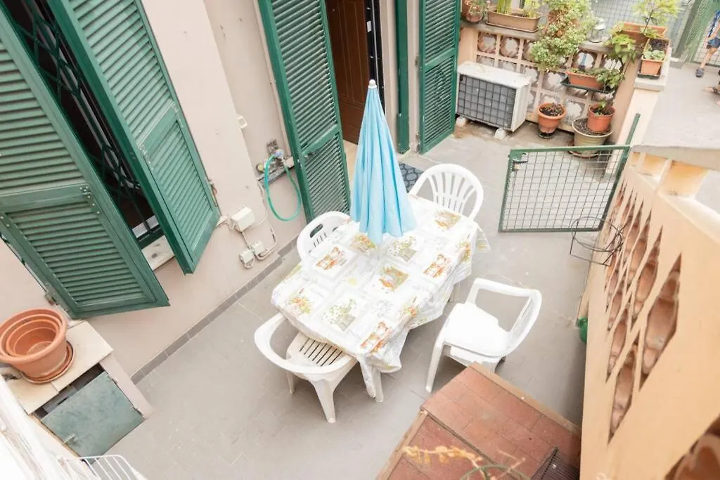 La Casa Di Nico. Appartamento Zona Centro Genoa Apartment